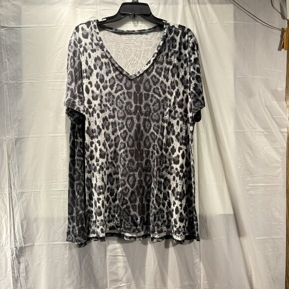 Ladies Large Black Animal Leopard Print Short Sleeve Top Blouse Long Wide Bottom - Picture 1 of 8